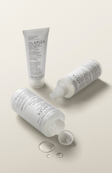 Olaplex's Patented Bond Shaping Technology Supports the Curl Community