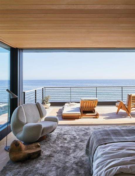 Soak In The Sunshine At This Malibu Beachfront Retreat