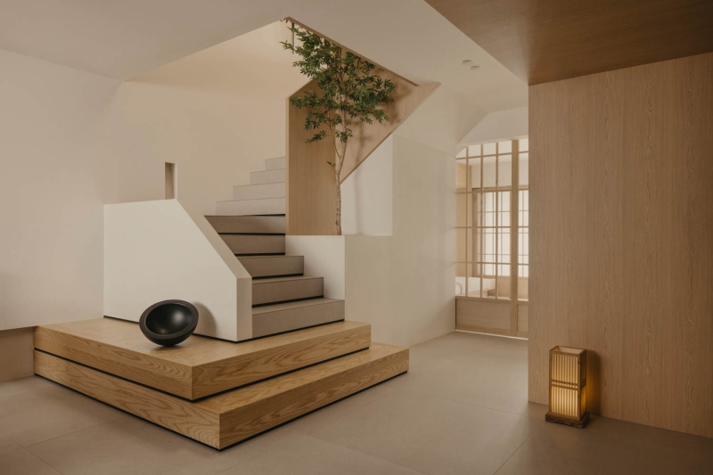 This Serene Home Embodies Minimalism To The Max