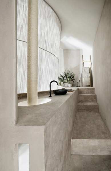 A Madrid Show House Prioritizes Well-being for People and Pets