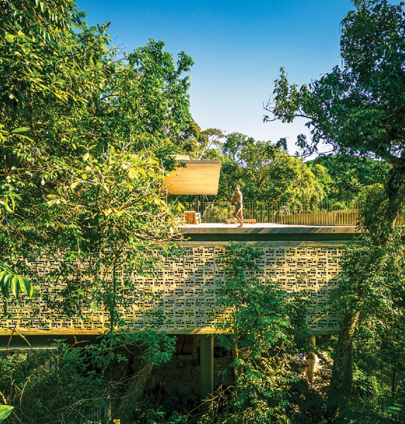 This Brazilian Beach House Seemingly Floats Among The Trees